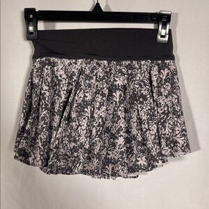 AERIE OFFLINE WOMENS FLORAL MINI SKIRT ATHLETIC TENNIS SKORT XS